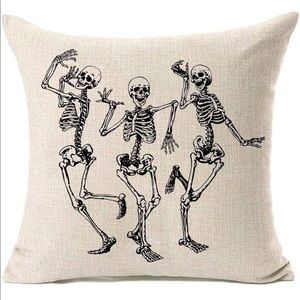 💀NEW Dancing Skeletons Halloween Pillow Cover 18 x 18 Goth Spooky Horror